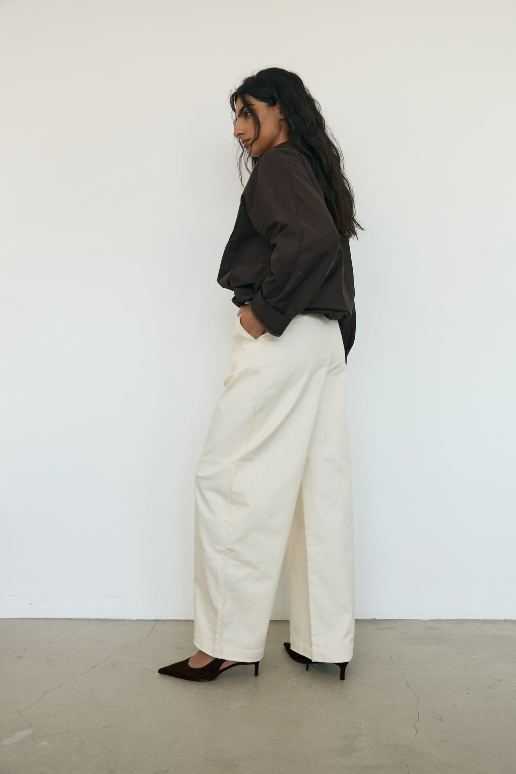 WIDE FORM DENIM PANTS